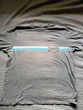 Rip Curl Men's Gray Tee with Blue Chest Stripe